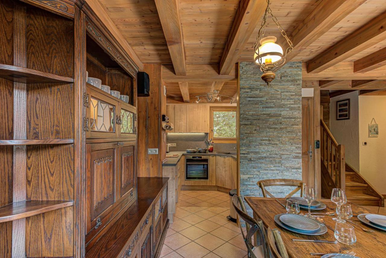 Chalet Blackbushe - Traditional Chalet - Alpes Travel - Sleeps 4-6 レ・ズッシュ エクステリア 写真