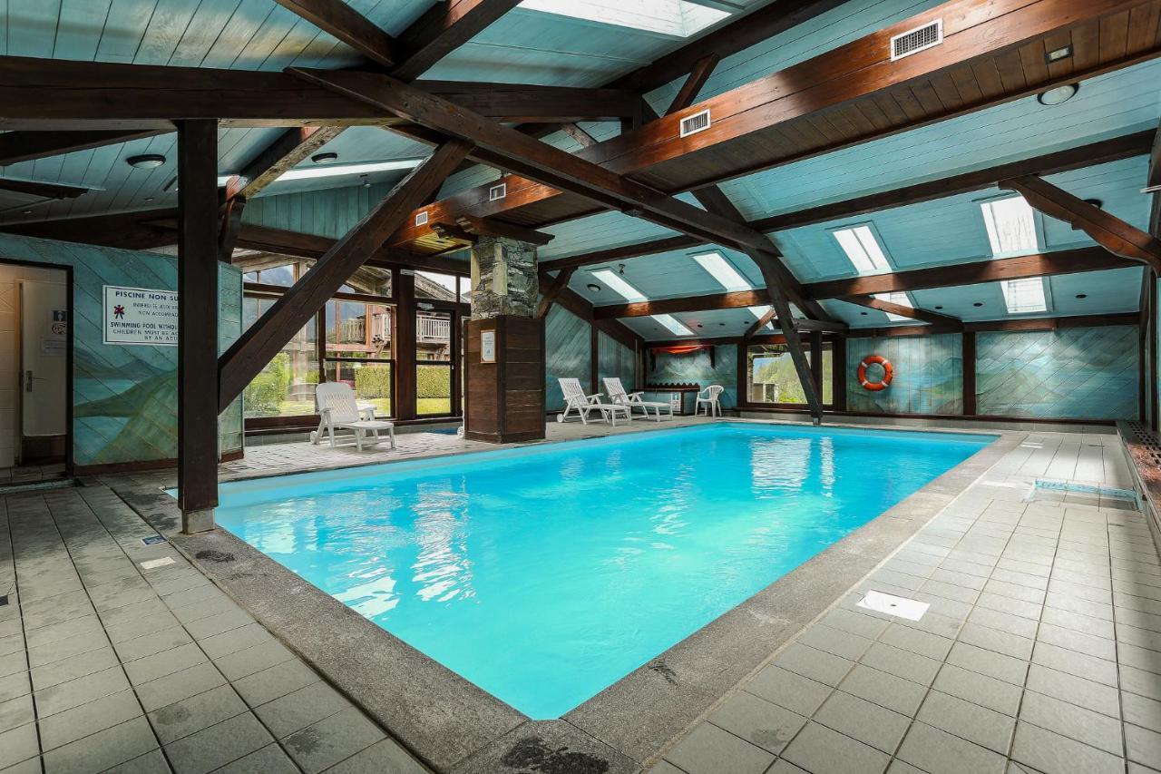 Chalet Blackbushe - Traditional Chalet - Alpes Travel - Sleeps 4-6 レ・ズッシュ エクステリア 写真