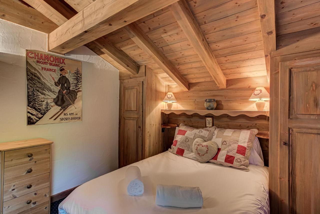 Chalet Blackbushe - Traditional Chalet - Alpes Travel - Sleeps 4-6 レ・ズッシュ エクステリア 写真