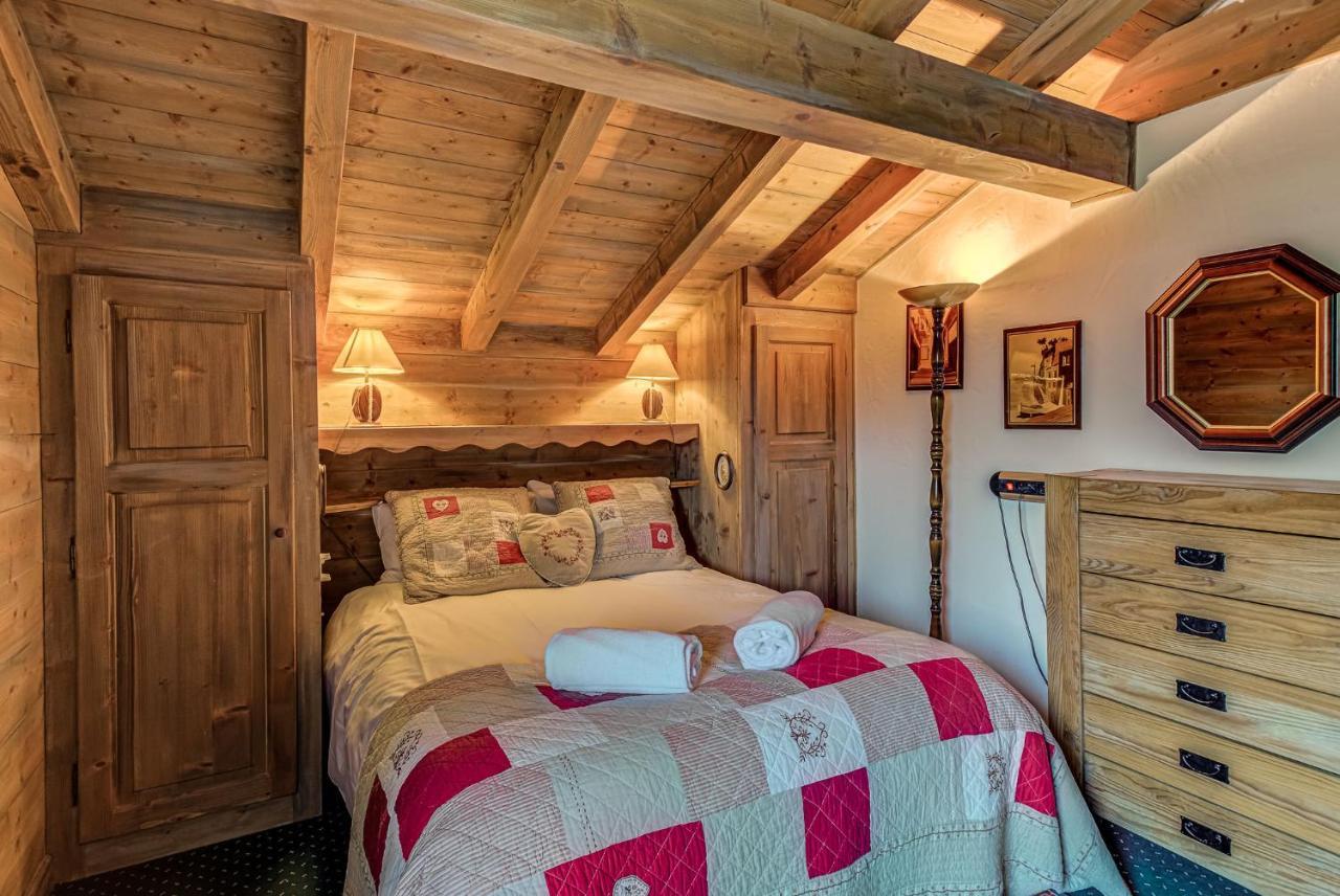 Chalet Blackbushe - Traditional Chalet - Alpes Travel - Sleeps 4-6 レ・ズッシュ エクステリア 写真