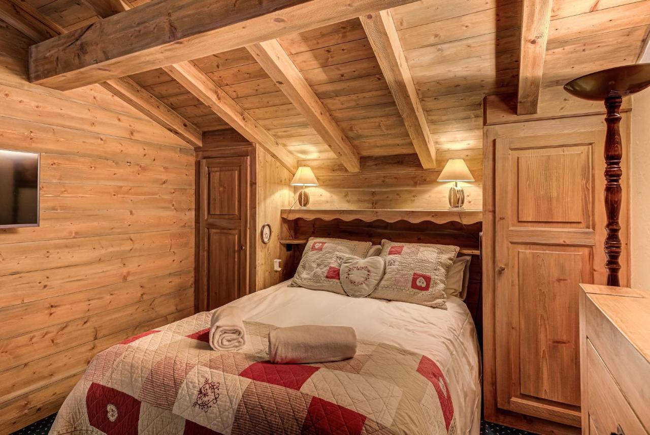 Chalet Blackbushe - Traditional Chalet - Alpes Travel - Sleeps 4-6 レ・ズッシュ エクステリア 写真
