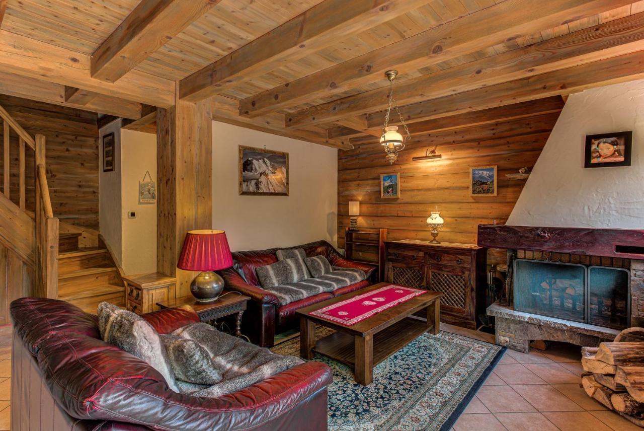 Chalet Blackbushe - Traditional Chalet - Alpes Travel - Sleeps 4-6 レ・ズッシュ エクステリア 写真